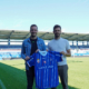 Christoph Högler (Gründer und Geschäftsführer von FanInvest) und Patrick Vormair (Leiter Marketing & Sponsoring FC Blau-Weiß Linz) - Credits: FC Blau-Weiß Linz