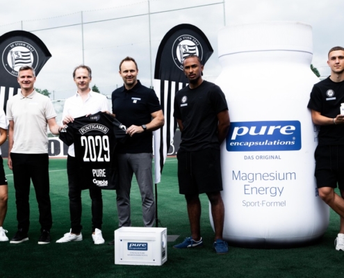 Pure Encapsulations® aus Graz und der SK Sturm Graz erweitern ihre Partnerschaft ab der Saison 2026/27 um Trikot-Sponsoring - Credits: Pure Encapsulations® / SK Sturm Graz